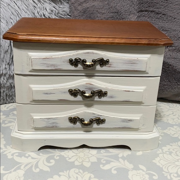 Distressed wood and off-white jewelry box